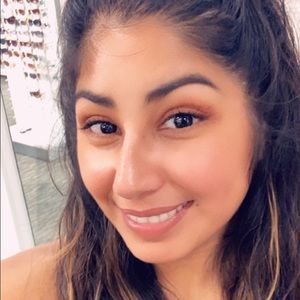 Meet your Posher, Mayra